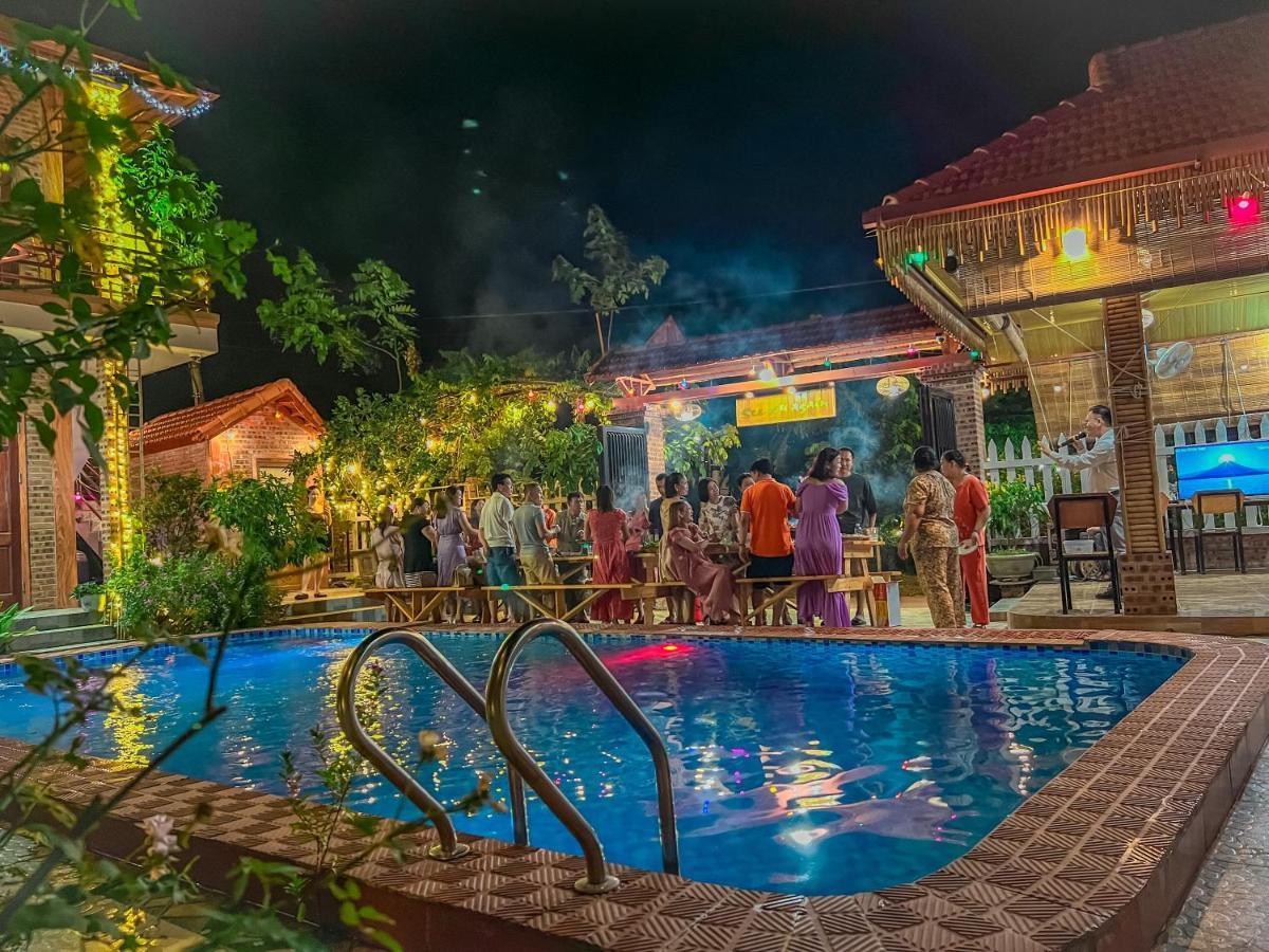 נין בין Cosiana Homestay מראה חיצוני תמונה